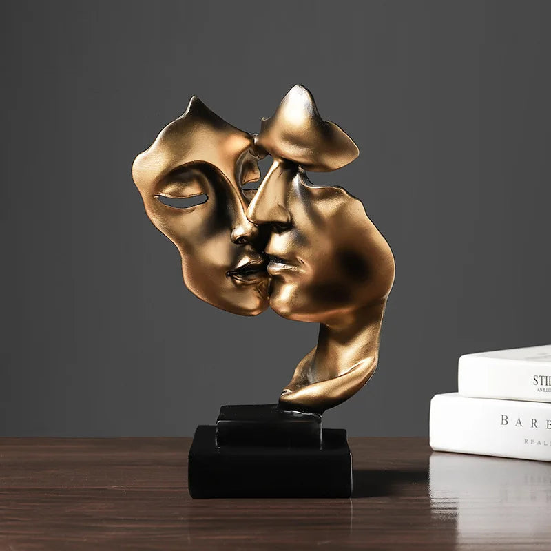 EternalMuse™ – Kissing Lovers Abstract Mask Figurine for Stylish Home Decoration